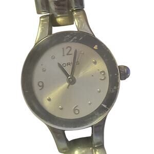 Lorus Ladies Watch Silver Tone Classy Y2K Stainless back Japan Movement